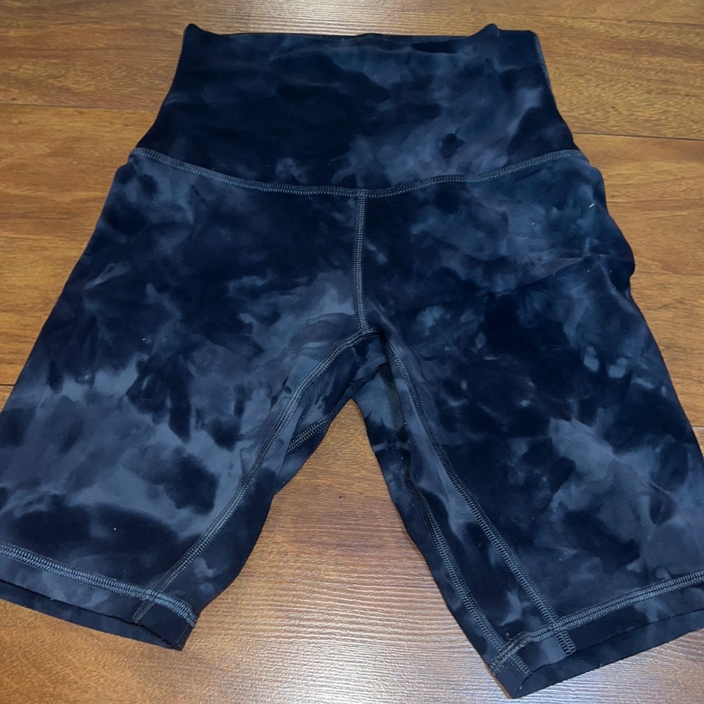 Lulu lemon biker shorts